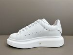 ALEXANDER MCQUEEN GRAFFITI OVERSIZED SNEAKER IN WHITE – ALD020