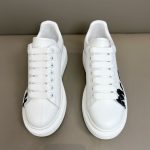 ALEXANDER MCQUEEN GRAFFITI OVERSIZED SNEAKER IN WHITE – ALD020