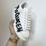 ALEXANDER MCQUEEN GRAFFITI OVERSIZED SNEAKER IN WHITE – ALD020