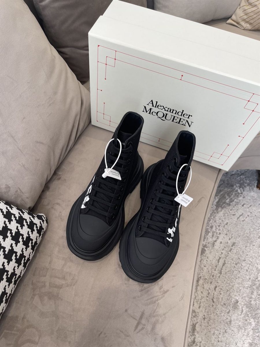 ALEXANDER MCQUEEN GRAFFITI TREAD SLICK HIGH-TOP SNEAKERS – ALD029