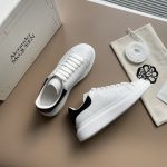 ALEXANDER MCQUEEN OVERSIZED LEATHER SNEAKERS – ALD017