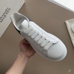 ALEXANDER MCQUEEN OVERSIZED LEATHER SNEAKERS – ALD017