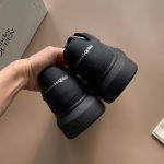 ALEXANDER MCQUEEN OVERSIZED LEATHER SNEAKERS – ALD018