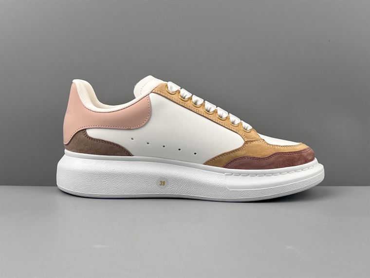 ALEXANDER MCQUEEN OVERSIZED SNEAKER – ALD038