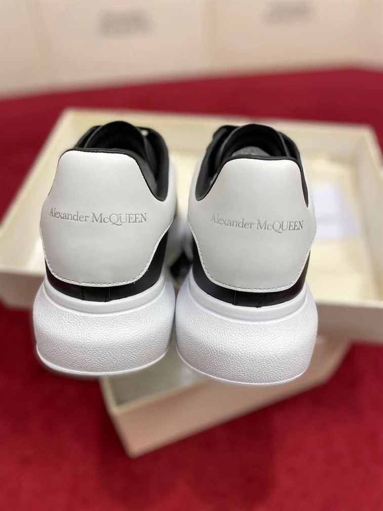 ALEXANDER MCQUEEN SNEAKER – ALD008