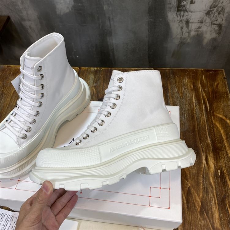 ALEXANDER MCQUEEN TREAD SLICK HIGH-TOP SNEAKERS – ALD026