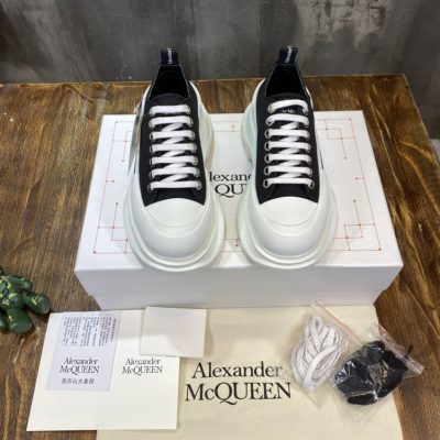 alexander-mcqueen-tread-slick-low-top-sneaker-ald010-7ezcm.jpg