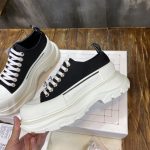 ALEXANDER MCQUEEN TREAD SLICK LOW TOP SNEAKER – ALD010