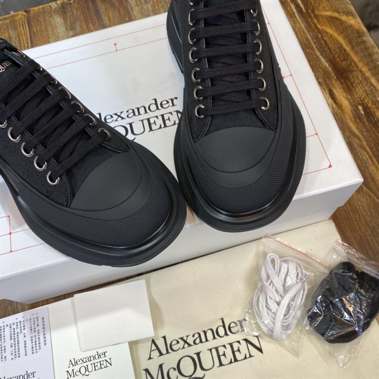 ALEXANDER MCQUEEN TREAD SLICK LOW-TOP SNEAKERS – ALD031