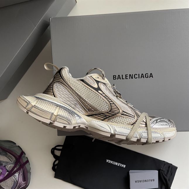 BALENCIAGA 3XL SNEAKER IN BEIGE – BLA086