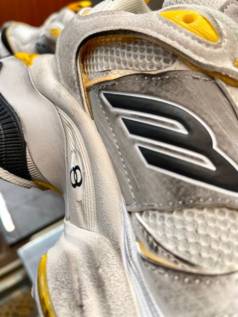 BALENCIAGA CARGO SNEAKER IN GREY BLACK AND YELLOW – BLA076