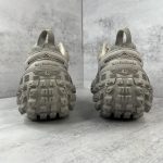 BALENCIAGA DEFENDER SNEAKER IN BEIGE – BLA046