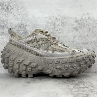 balenciaga-defender-sneaker-in-beige-bla046-mpypz.jpeg