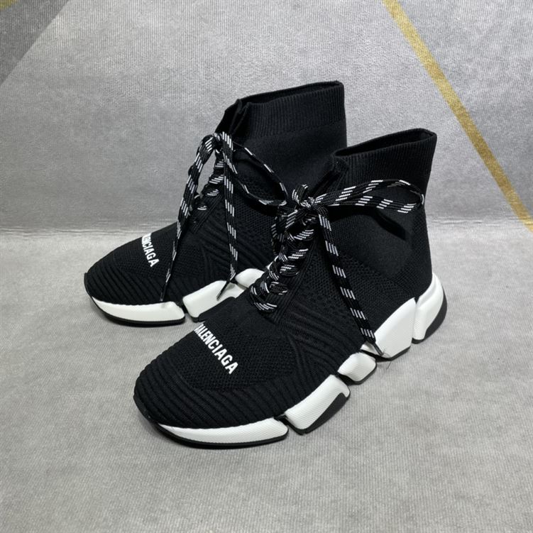 BALENCIAGA MEN’S SPEED 2.0 LACE-UP RECYCLED KNIT SNEAKER IN BLACK/WHITE – BLA033