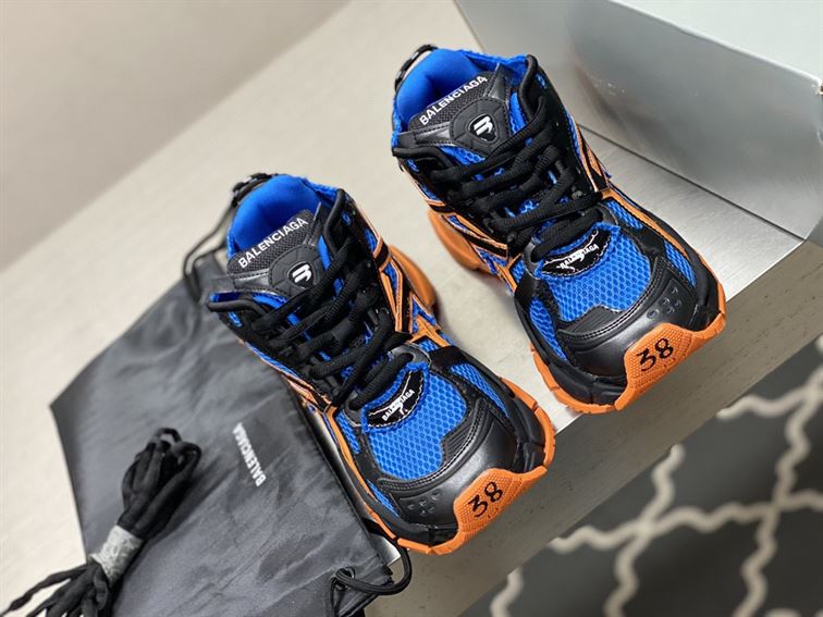 BALENCIAGA RUNNER SNEAKER IN BLUE – BLA054