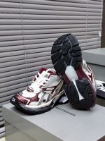 BALENCIAGA RUNNER SNEAKER IN GREY – BLA055