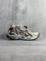 BALENCIAGA RUNNER SNEAKERS IN BEIGE – BLA053