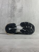 BALENCIAGA RUNNER SNEAKERS IN BEIGE – BLA053