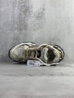 BALENCIAGA RUNNER SNEAKERS IN BEIGE – BLA053