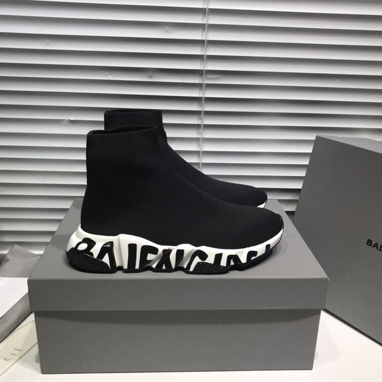 BALENCIAGA SPEED RECYCLED KNIT GRAFFITI SNEAKER IN BLACK/WHITE – BLA051