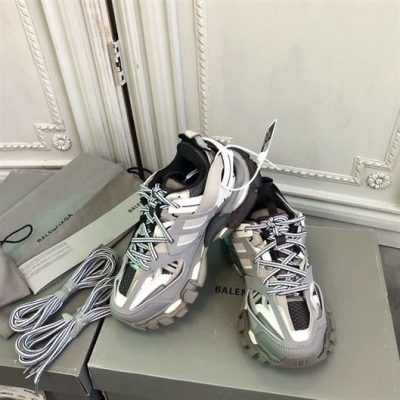 balenciaga-track-3-sneakers-bla040-xstc3.jpeg