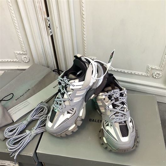 BALENCIAGA TRACK 3 SNEAKERS – BLA040