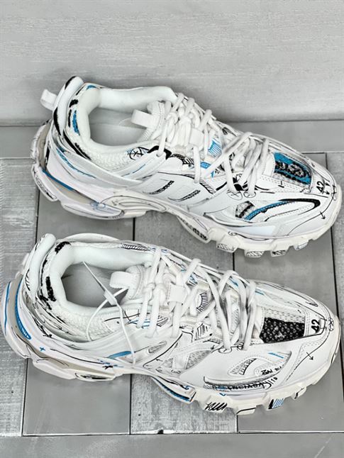 BALENCIAGA TRACK SNEAKER – BLA087