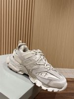 BALENCIAGA TRACK TRAINERS BEIGE – BLA067