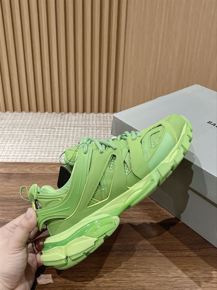 BALENCIAGA TRACK TRAINERS GREEN – BLA068