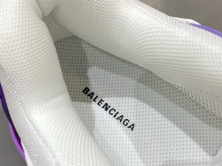 BALENCIAGA TRIPLE S 1.0 SNEAKERS IN WHITE AND LILAC – BLA021