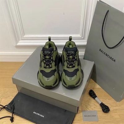 balenciaga-triple-s-clear-sole-bla058-cf0iw.jpg