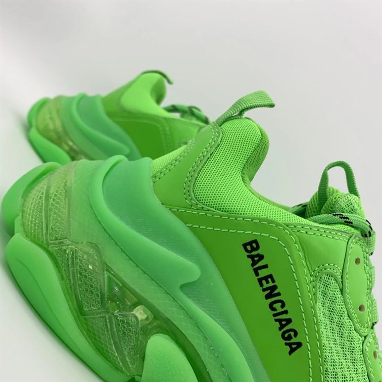 BALENCIAGA TRIPLE S CLEAR SOLE IN NEON GREEN – BLA019