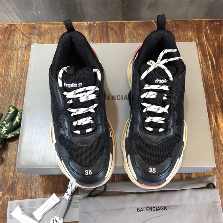 BALENCIAGA TRIPLE S IN BLACK – BLA028