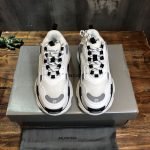 BALENCIAGA TRIPLE S SNEAKERS – BLA010