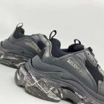 BALENCIAGA TRIPLE S SNEAKERS – BLA075