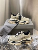 BALENCIAGA TRIPLE S SNEAKERS IN GREY AND BLACK – BLA020