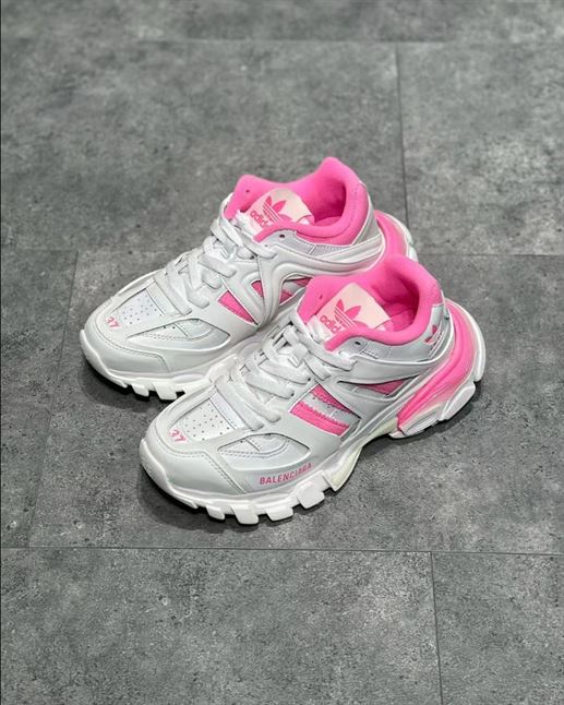 BALENCIAGA X ADIDAS TRACK FORUM LOW TOP SNEAKER – BLA082