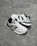 BALENCIAGA X ADIDAS TRACK FORUM LOW TOP SNEAKER – BLA083