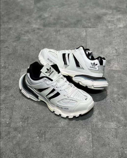 BALENCIAGA X ADIDAS TRACK FORUM LOW TOP SNEAKER – BLA083