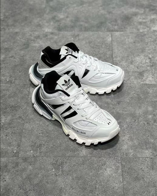BALENCIAGA X ADIDAS TRACK FORUM LOW TOP SNEAKER – BLA083