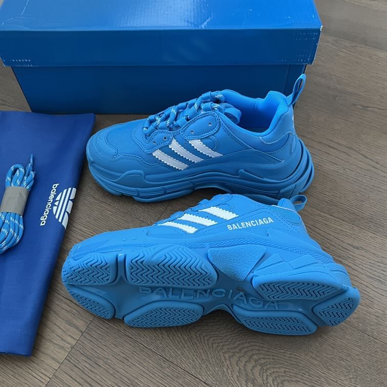 BALENCIAGA X ADIDAS TRIPLE S – BLA037