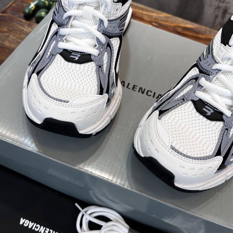 BALENCIAGA X-PANDER SNEAKER IN OFF WHITE – BLA042