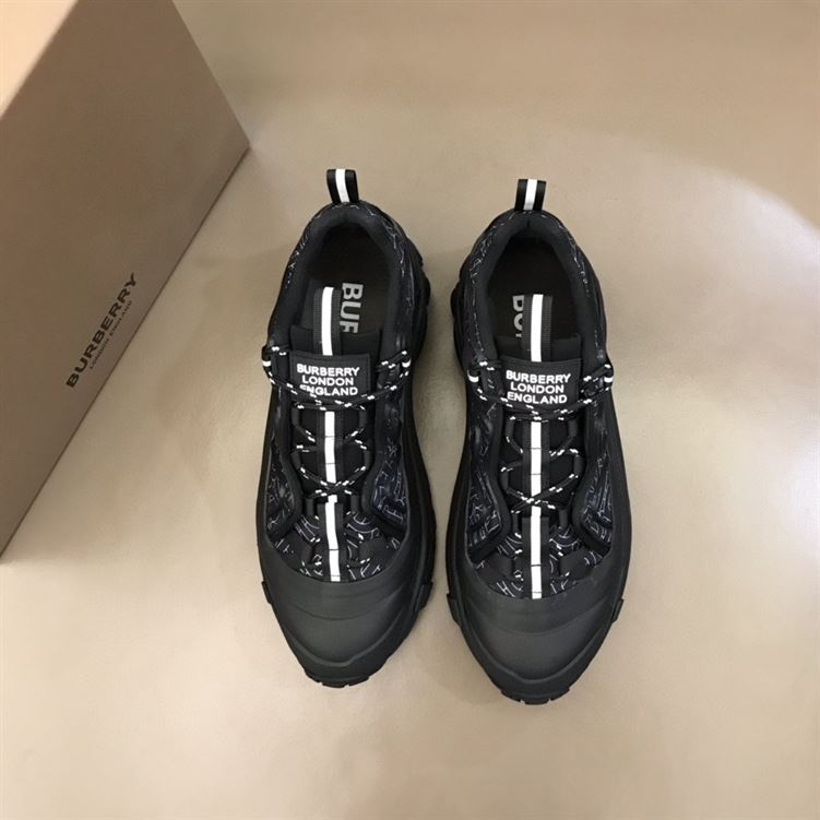BURBERRY ARTHUR SNEAKERS – BBR001