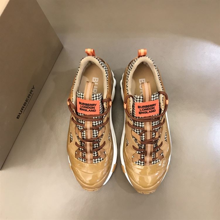 BURBERRY ARTHUR SNEAKERS IN BROWN- BBR005