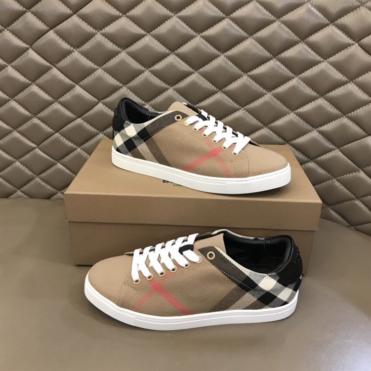 BURBERRY HOUSE CHECK & LEATHER LOW-TOP SNEAKER – BBR013