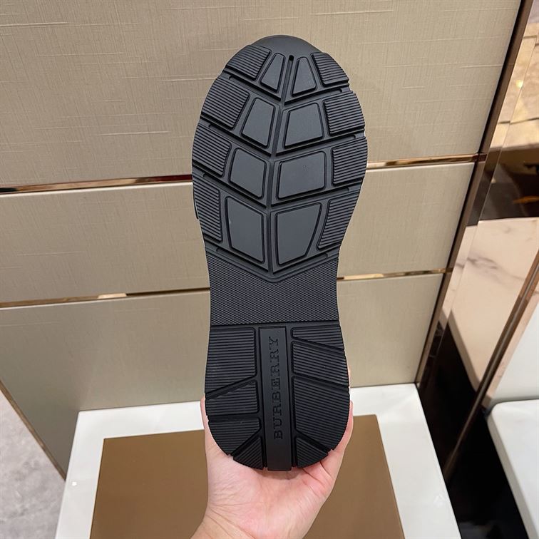 BURBERRY LOGO-STRAP LOW-TOP SNEAKERS – BBR025