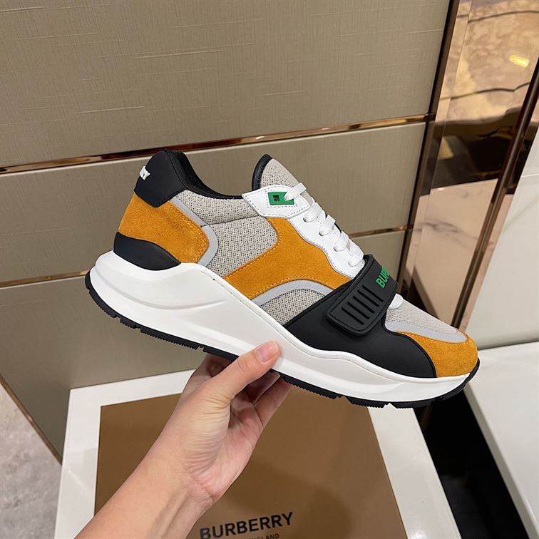 BURBERRY LOGO-STRAP LOW-TOP SNEAKERS – BBR025