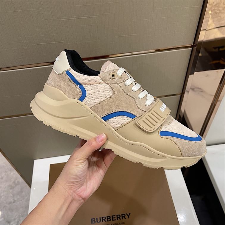 BURBERRY LOGO-STRAP LOW-TOP SNEAKERS – BBR026
