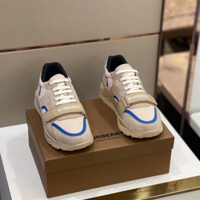 burberry-logo-strap-low-top-sneakers-bbr026-xr2ft.jpg