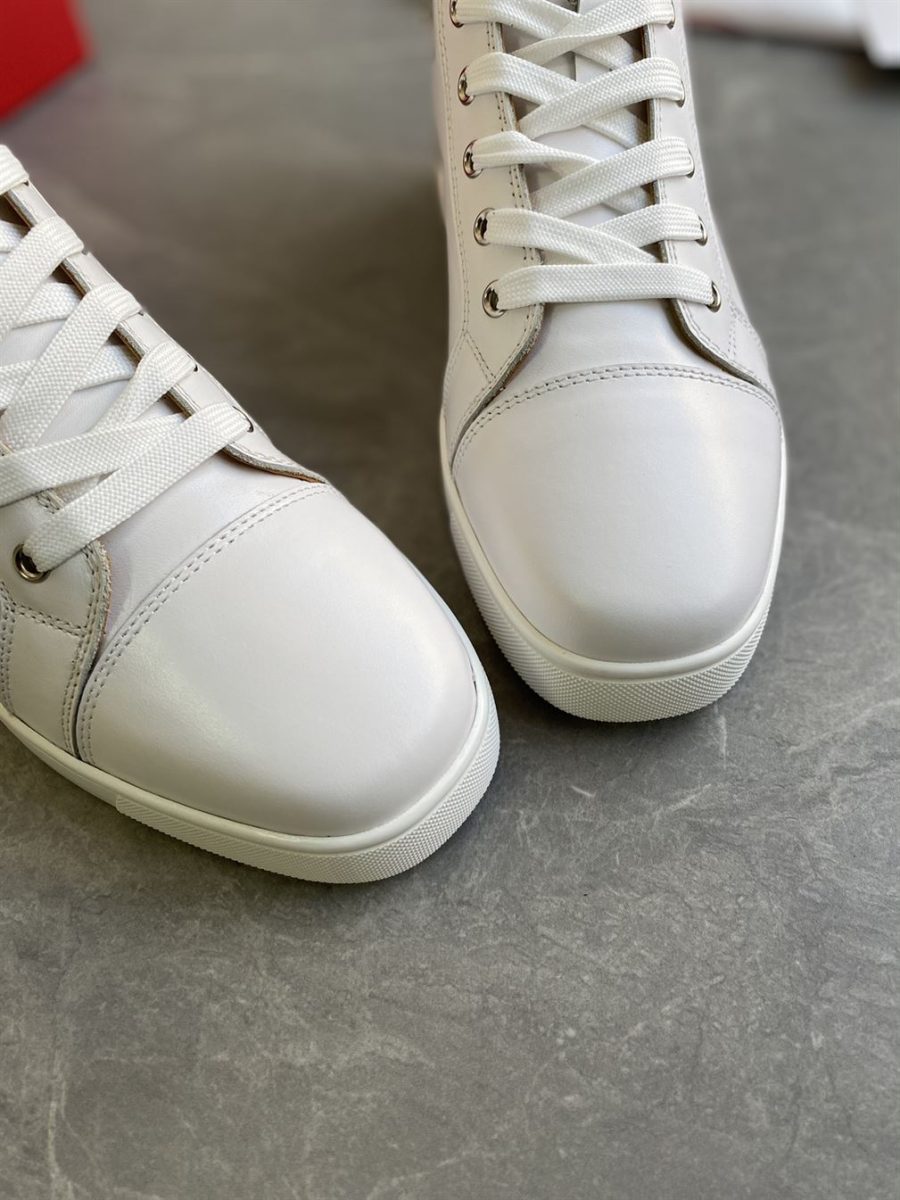 CHRISTIAN LOUBOUTIN HIGH TOP SNEAKER – CLS002